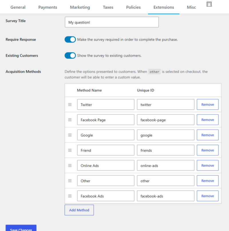Página de configuración de Extensiones de Encuesta: interruptores para Respuesta obligatoria y Clientes existentes, además de una lista de métodos (Twitter, Página de Facebook, Google, Amigo, Anuncios en línea, Otro, Anuncios de Facebook) con botones de Eliminar.